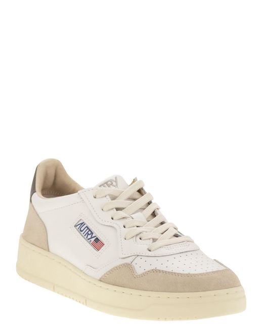 Autry White Medalist Low for men