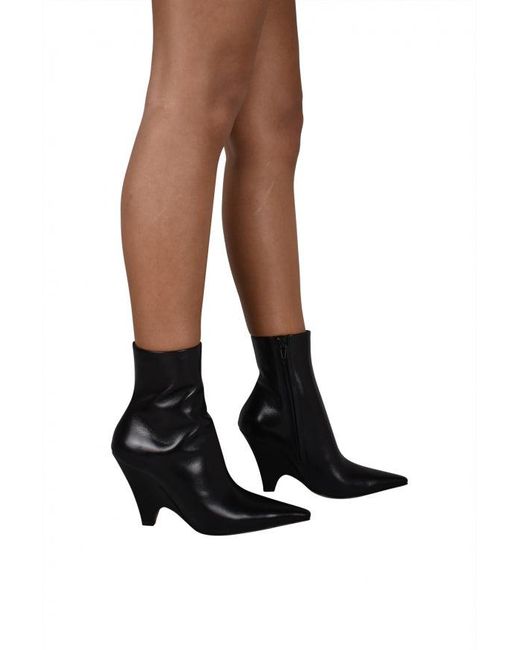 Bottega Veneta Black Punta Boots