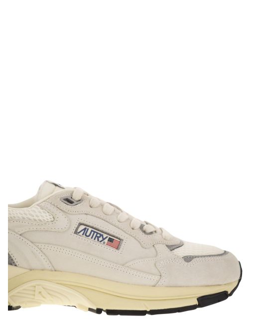Autry White Hyperway Sneakers