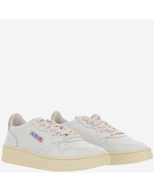 Autry White Medalist Low Sneakers