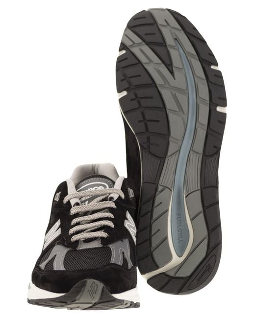 New Balance Black 991V2