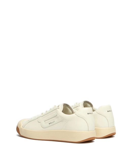 Bally White Wettbewerb