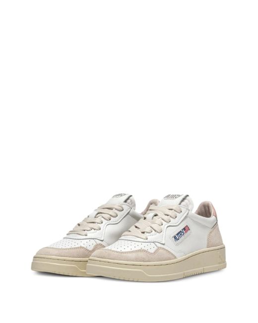 Autry White Medalist Low /Powder" Sneakers