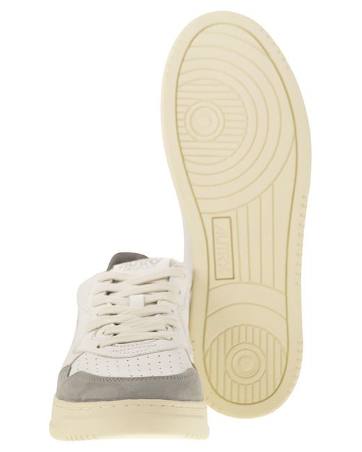 Autry Medaillewinnaar Low Sneakers In Goatkin En Suede in het White voor heren