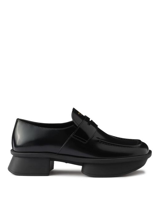 Prada Black Sole Flat Shoes With Glossy Finish And Moder
