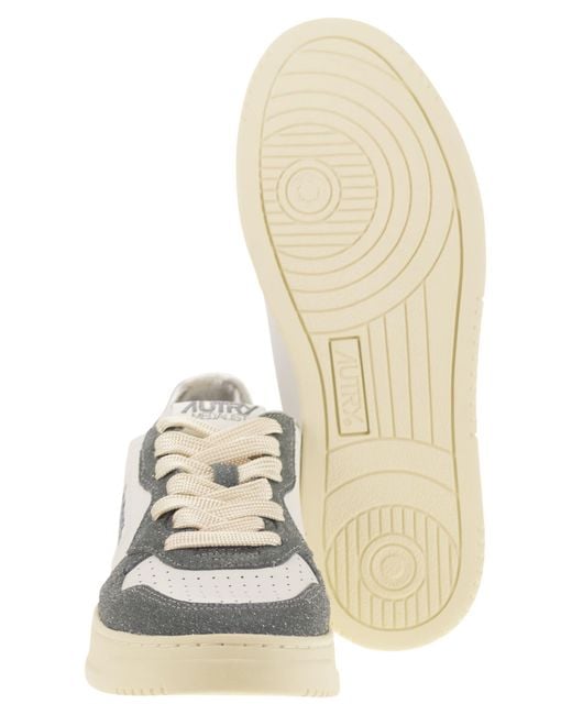 Autry Medaillewinnaar Lage Sneakers Met Tweekleurige Glitter in het White