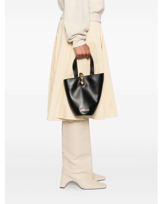 Sac Seau Le Petit Bambola Jacquemus en coloris Black