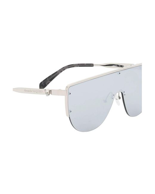 Alexander McQueen Metallic Sonnenbrille mit gespiegelten Objektiven und Maskenstil -Rahmen
