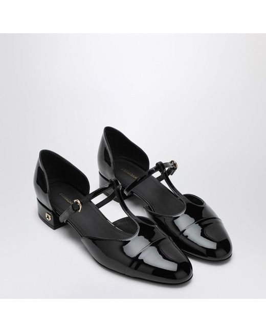 Ferragamo Black Elegant Patent Leather Ballerina Flats