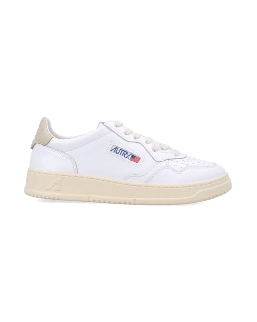 Autry White Medalist Low Sneakers
