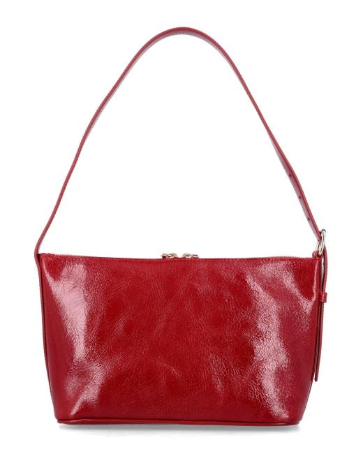 A.P.C. Tassen .. Rood in het Red