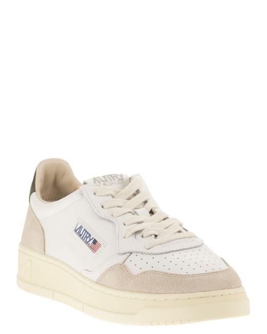 Autry White Medalist Low for men