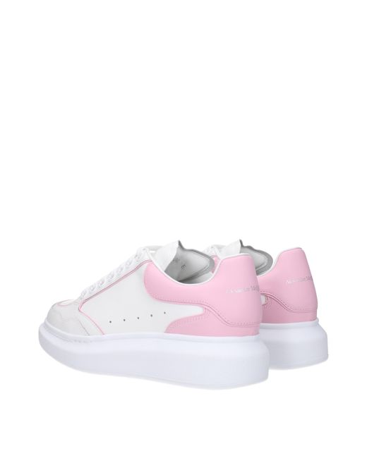 Alexander McQueen White Sneakers Larry Donna Pelle Bianco/Rosa Tenue