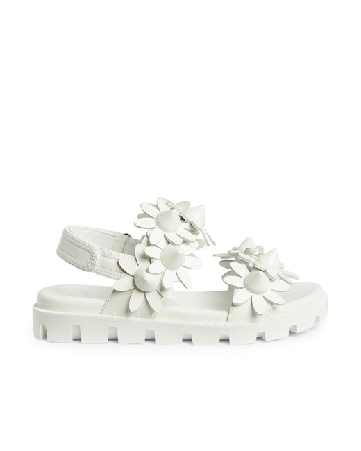 Christian Louboutin Daisy Spikes Cool Sandals in het White