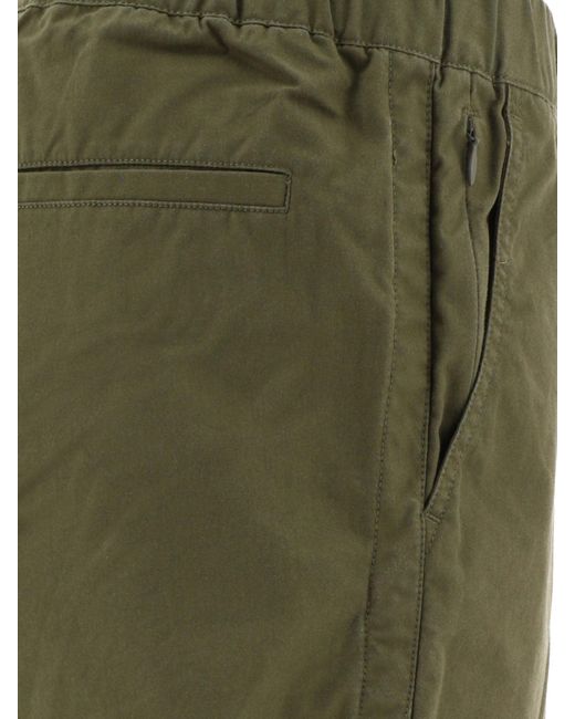 Pantaloni "leggeri" di Nanamica in Green da Uomo