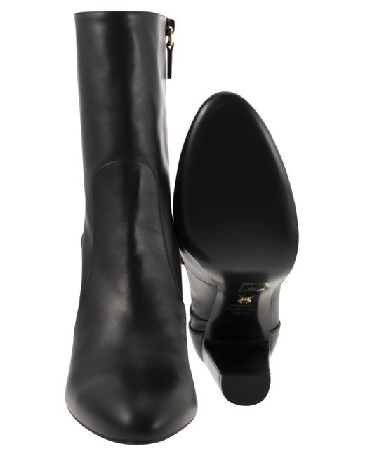 Stuart Weitzman Black Vida 100