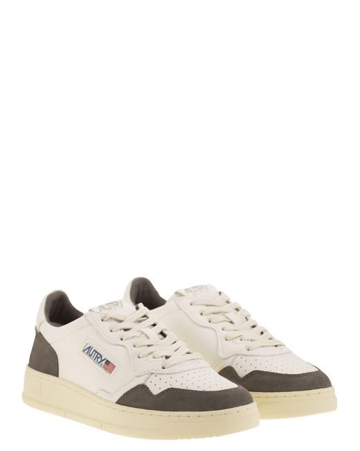 Autry White Medalist Low for men