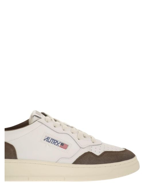 Autry White Medalist Low for men