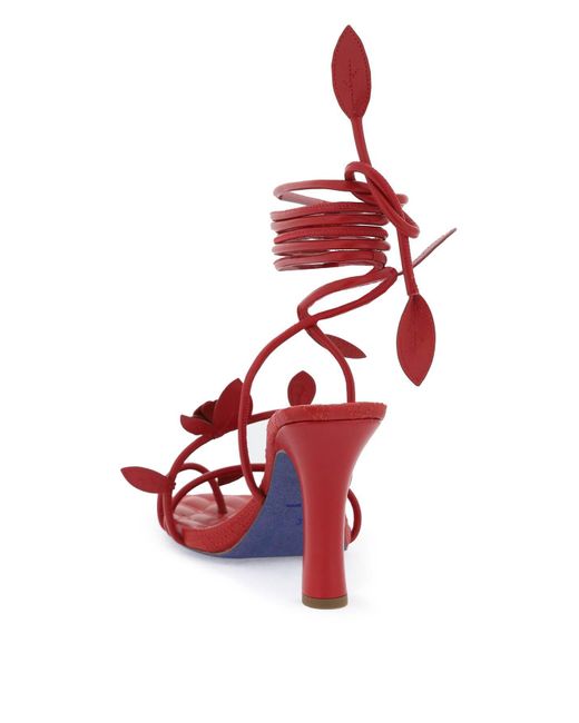 Sandales en cuir Flora Ivy avec talon. Burberry en coloris Red