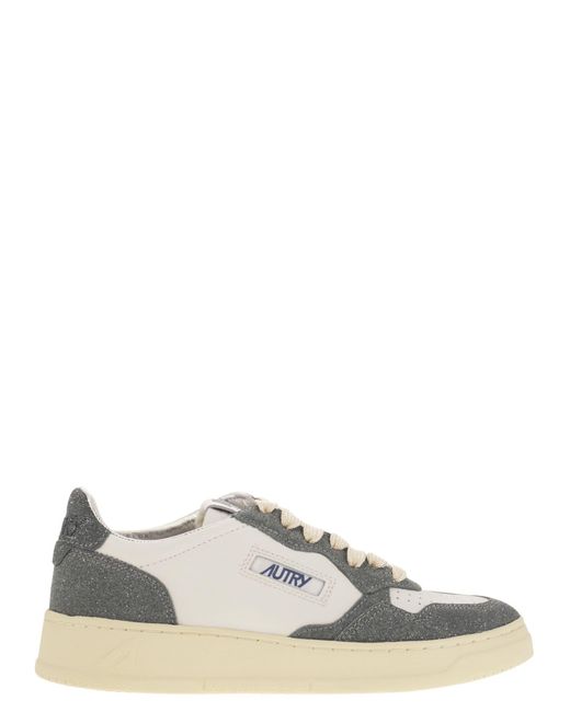 Autry Medaillewinnaar Lage Sneakers Met Tweekleurige Glitter in het White