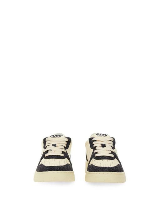 Autry White Sneaker "medalist Low"