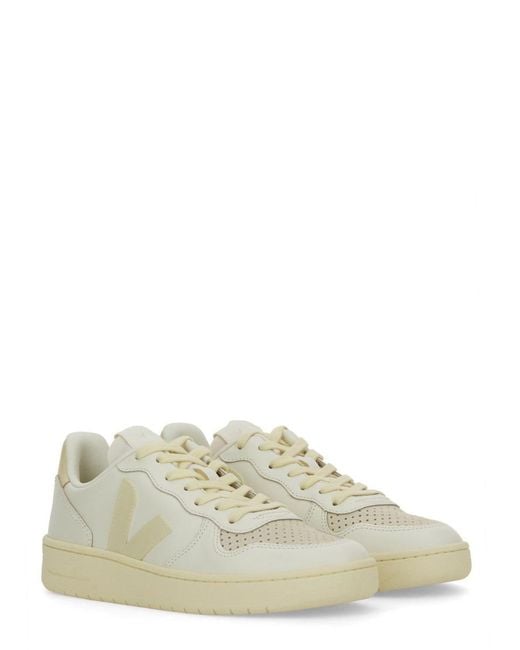 Veja White Sneaker V10