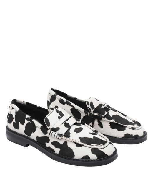 Steve Madden Black Flat Shoes
