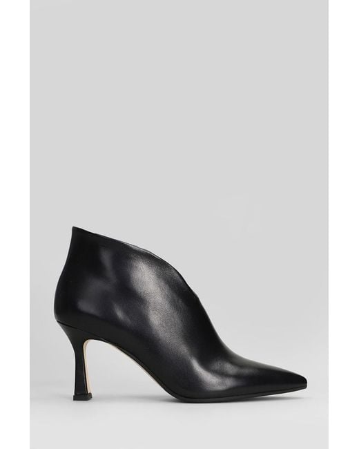 Julie Dee Women's Black High Heels Ankle Boots