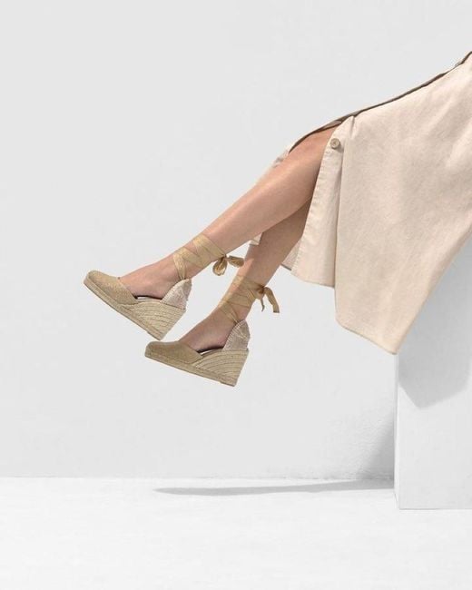 Castaner store gold wedges