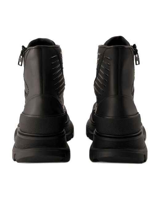 Alexander McQueen Black Tread Ankle Boots for men