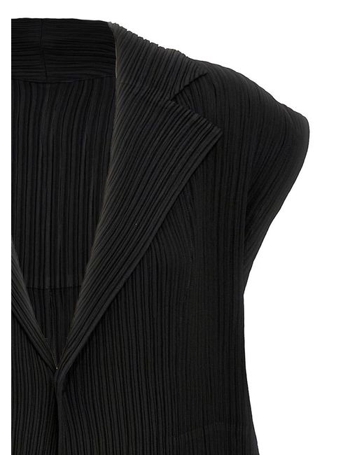 Issey Miyake Black 'hatching Pleats' Vest