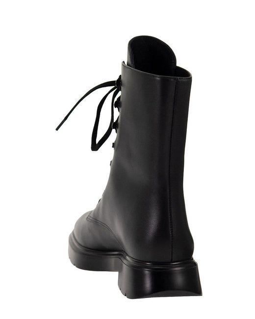 stuart weitzman the mckenzee boot