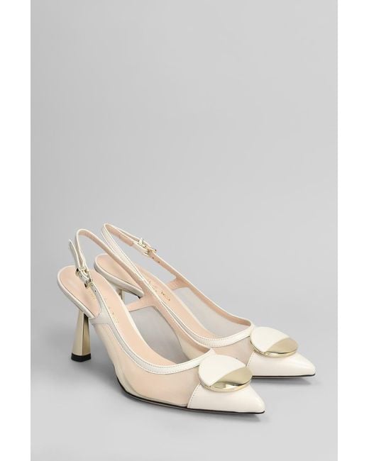 Evaluna Natural Pumps