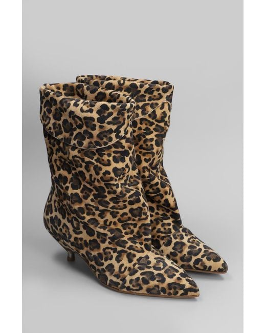 GISÉL MOIRÉ Brown Miriam Low Heels Ankle Boots