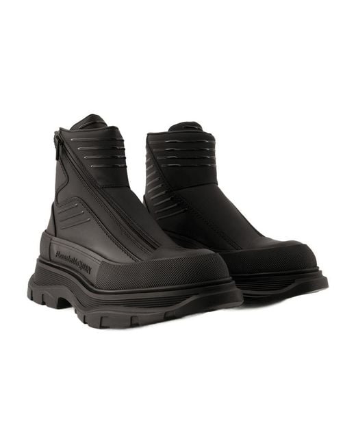 Alexander McQueen Black Tread Ankle Boots for men