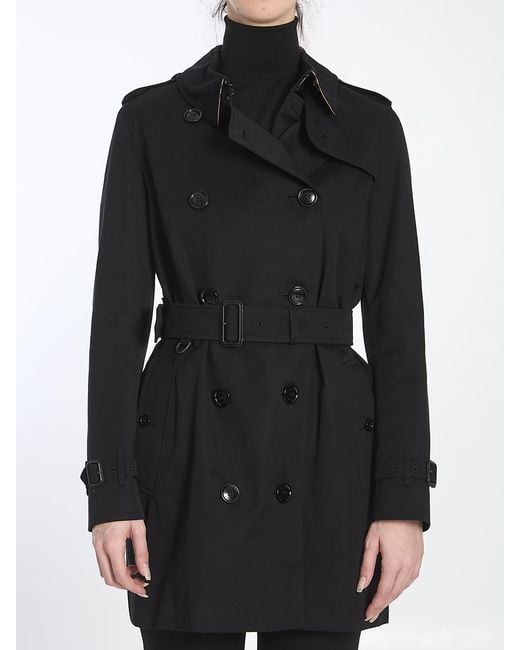 Burberry Black Short Kensington Heritage Trench Coat