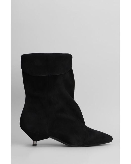 GISÉL MOIRÉ Black Miriam Low Heels Ankle Boots
