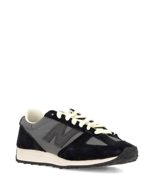 New Balance Black Sneakers