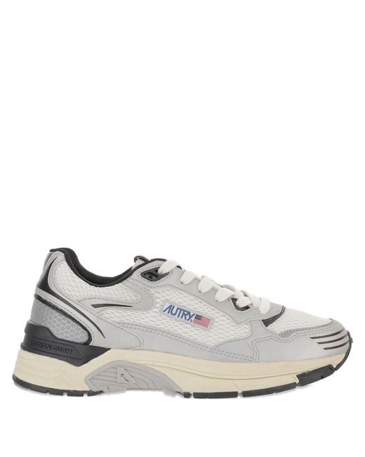 Autry Women's White 'Hyperway' Sneakers