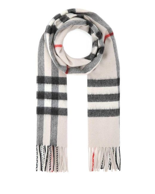 Verwoesten satire Plateau Burberry Scarves And Foulards | Lyst