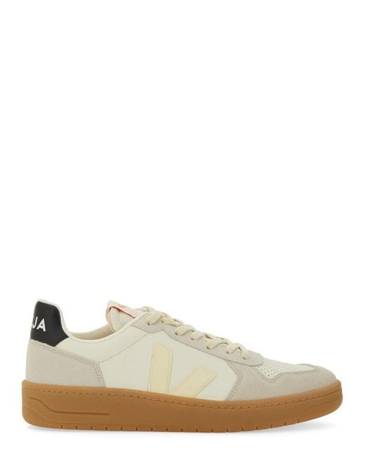 Veja Natural Sneaker "V-82"
