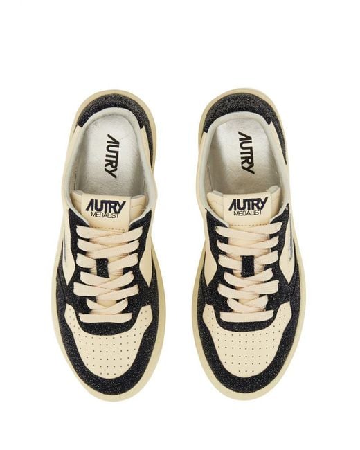 Autry White Sneaker "medalist Low"