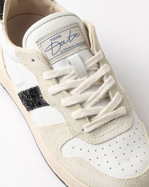 Date White D.a.t.e