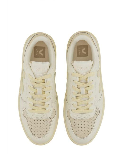 Veja White Sneaker V10
