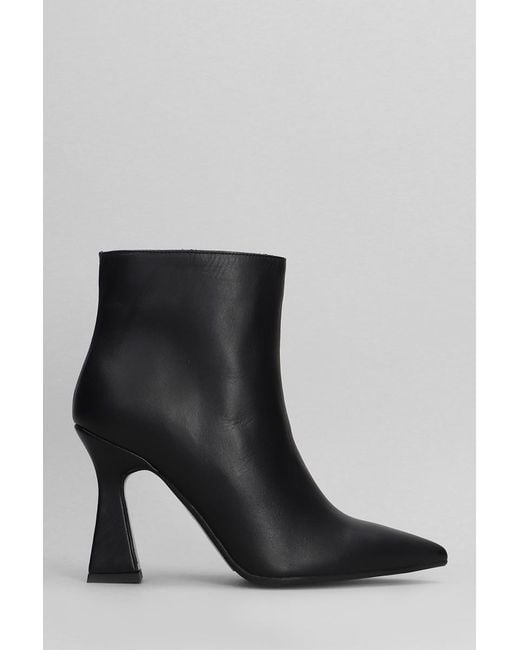 GISÉL MOIRÉ Black Giada High Heels Ankle Boots