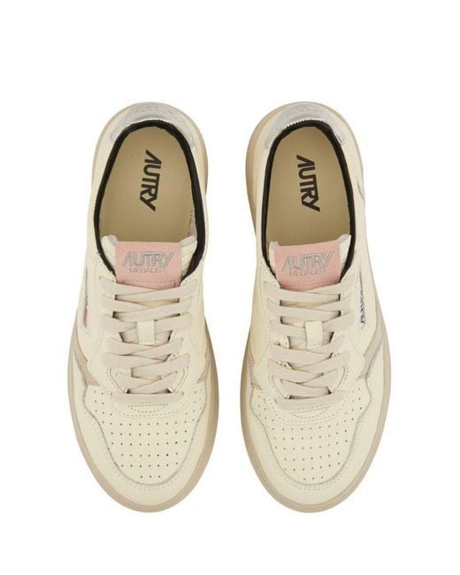 Autry White "Medalist Low" Sneakers