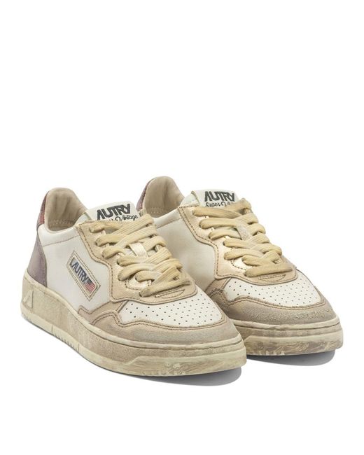 Autry White "Medalist Low Super Vintage" Sneakers