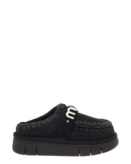 Mou 'bounce' Black Mules With Logo Lettering And Open Rear In Suede Woman