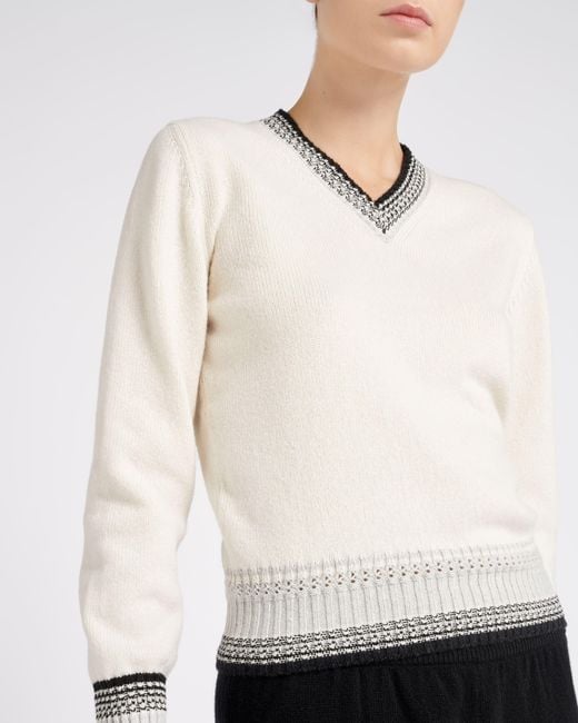 Barrie White Cashmere V-neck Jumper