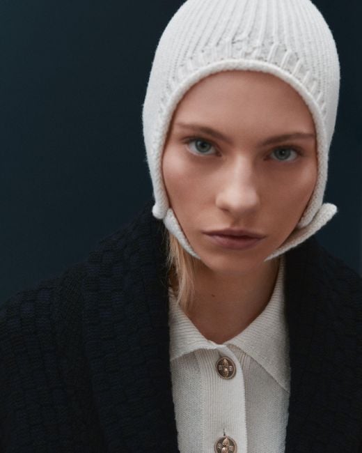 Barrie White Bonnet In Cashmere